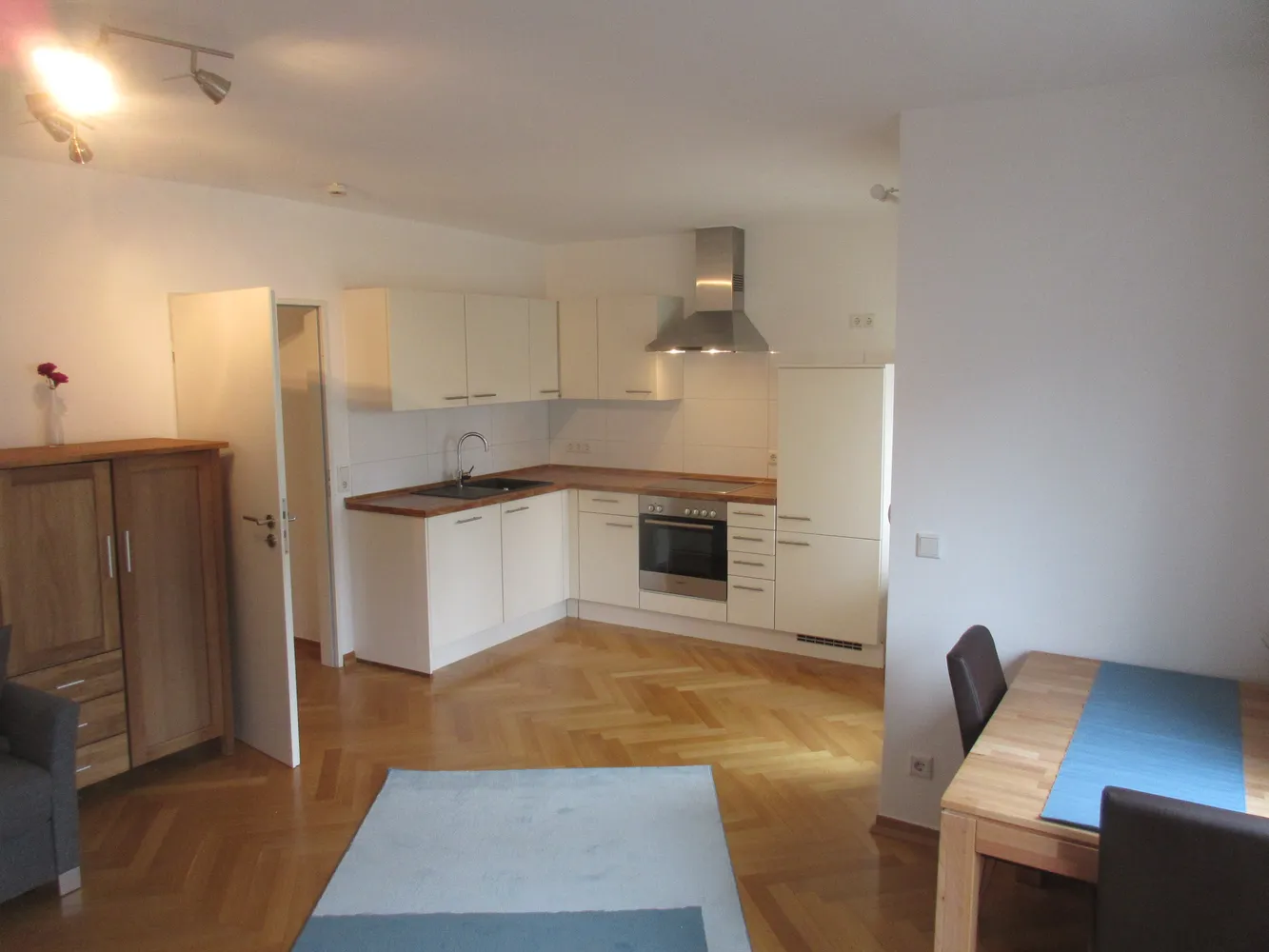 2 Zimmer Wohnung mit 34 m² in Frankfurt am Main – Bild 3