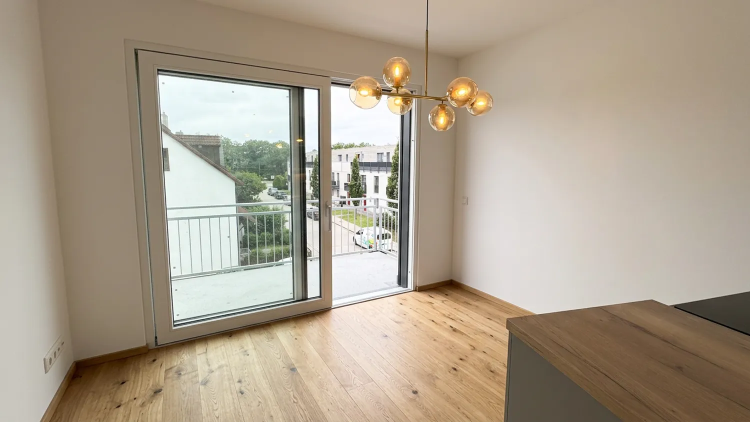 4 Zimmer Wohnung mit 95 m² in München – Bild 3