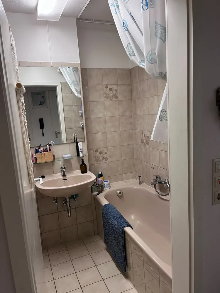 1 Zimmer Wohnung mit 35 m² in Freiburg im Breisgau – Bild 6