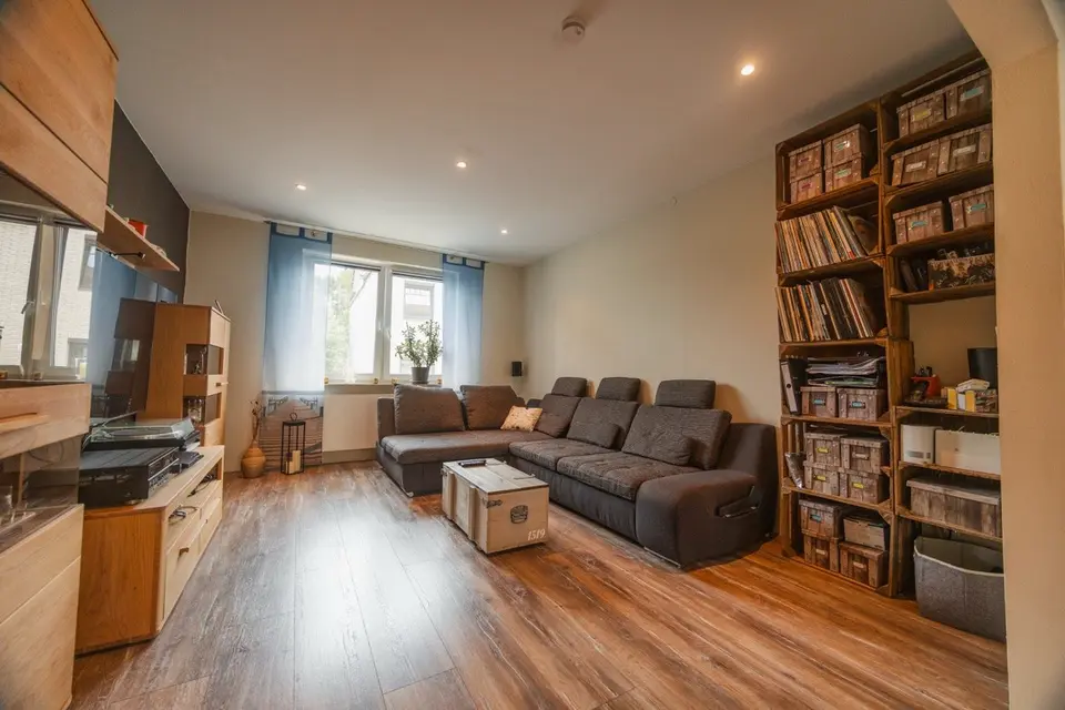 4 Zimmer Wohnung mit 99 m² in Bremen – Bild 1