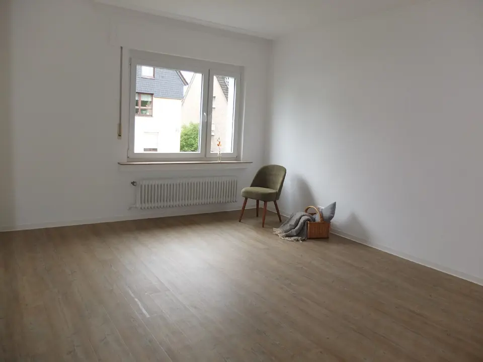 3 Zimmer Wohnung mit 70 m² in Solingen – Bild 2