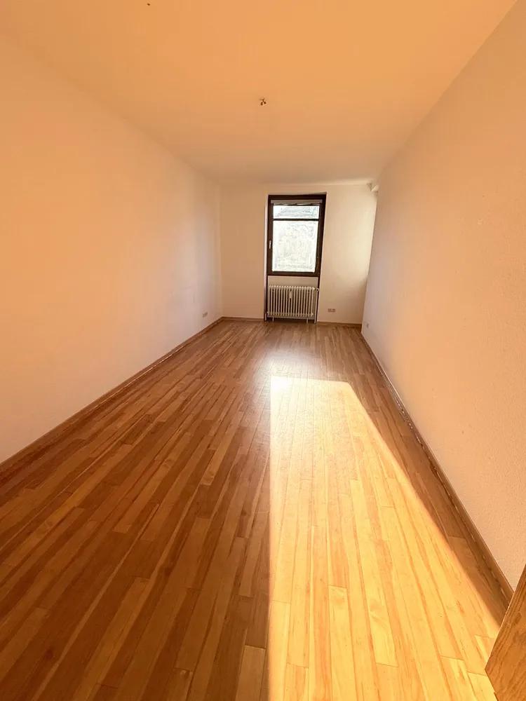 4 Zimmer Wohnung mit 128 m² in Augsburg – Bild 7