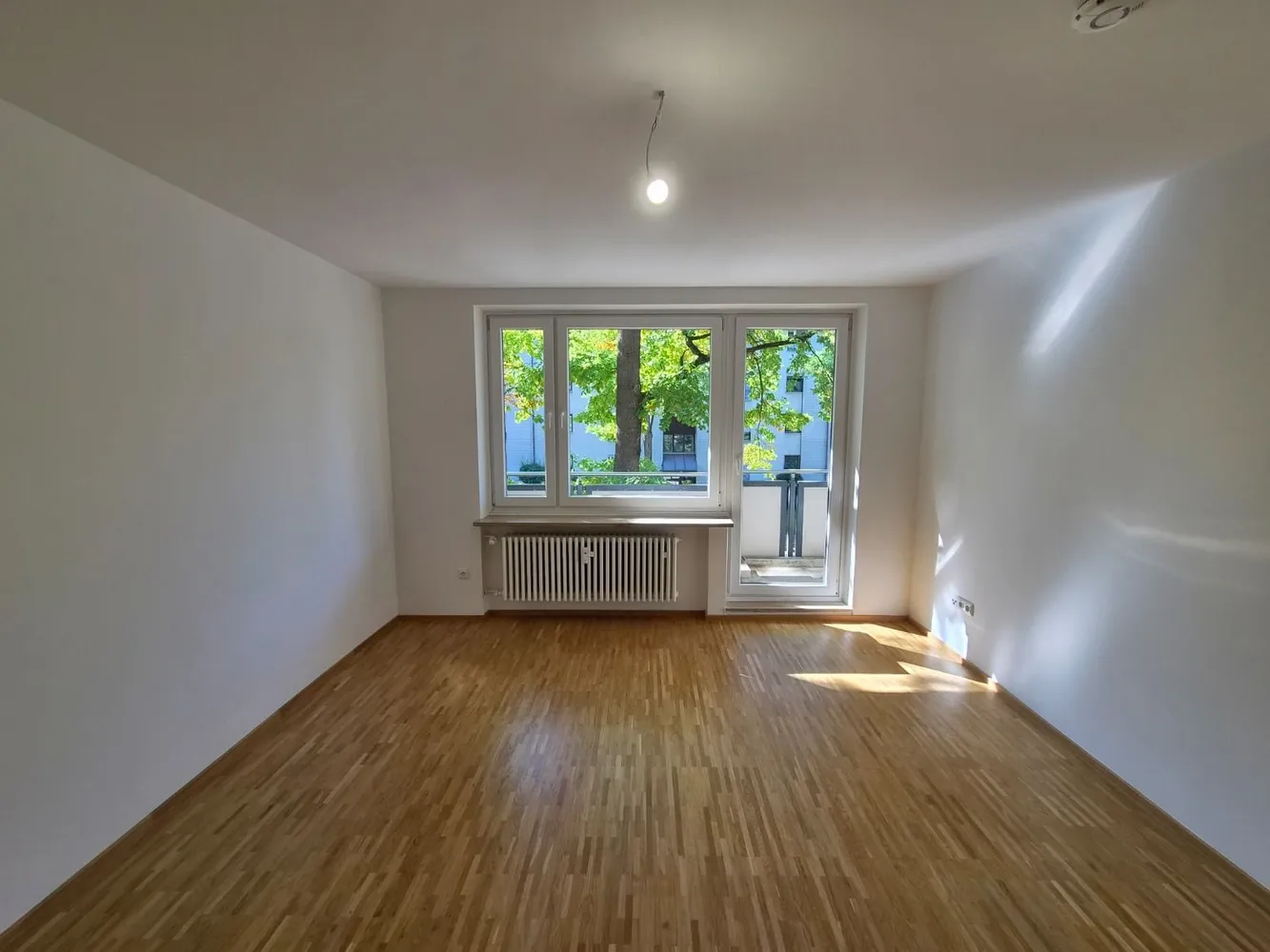 2 Zimmer Wohnung mit 49 m² in Augsburg – Bild 2