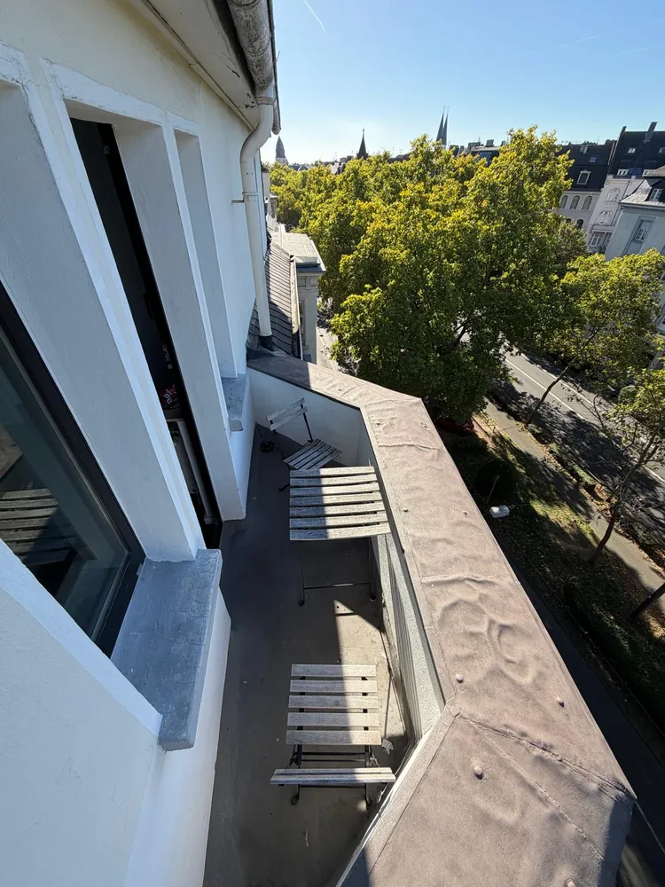 3 Zimmer Wohnung mit 100 m² in Wiesbaden – Bild 4