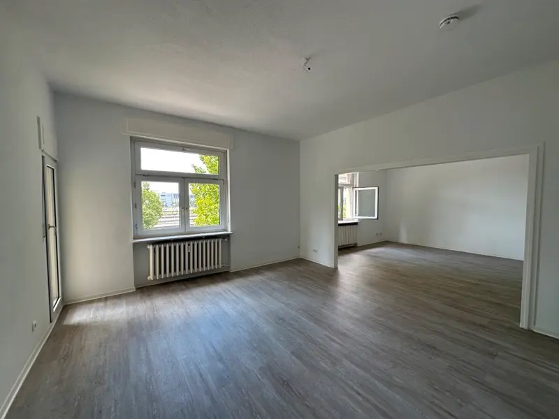 4 Zimmer Wohnung mit 140 m² in Bruchsal – Bild 2