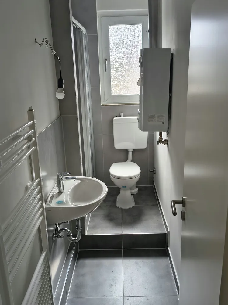 2 Zimmer Wohnung mit 38 m² in Oberhausen – Bild 2