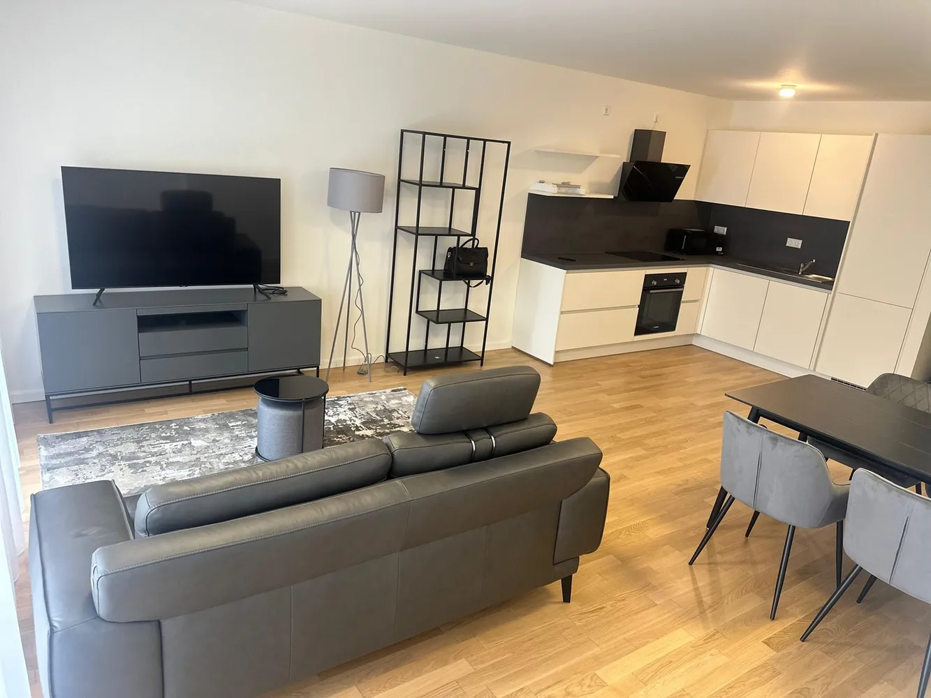 2 Zimmer Wohnung mit 64 m² in Mannheim – Bild 1
