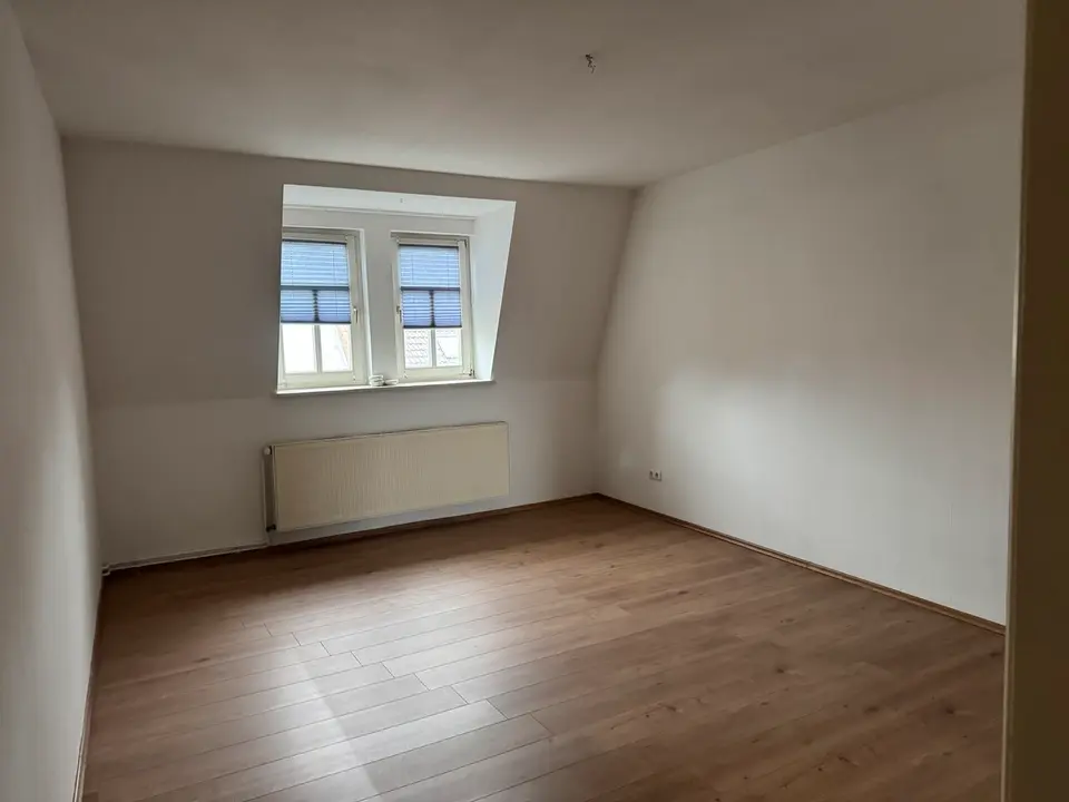 4 Zimmer Wohnung mit 100 m² in Köthen – Bild 3