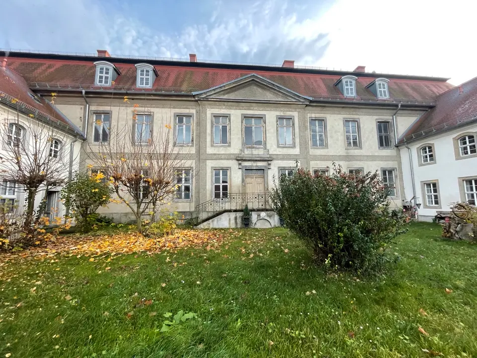 2 Zimmer Wohnung mit 90 m² in Köthen – Bild 9