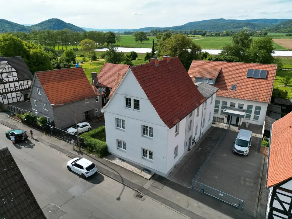 4 Zimmer Wohnung mit 105 m² in Eschwege – Bild 1