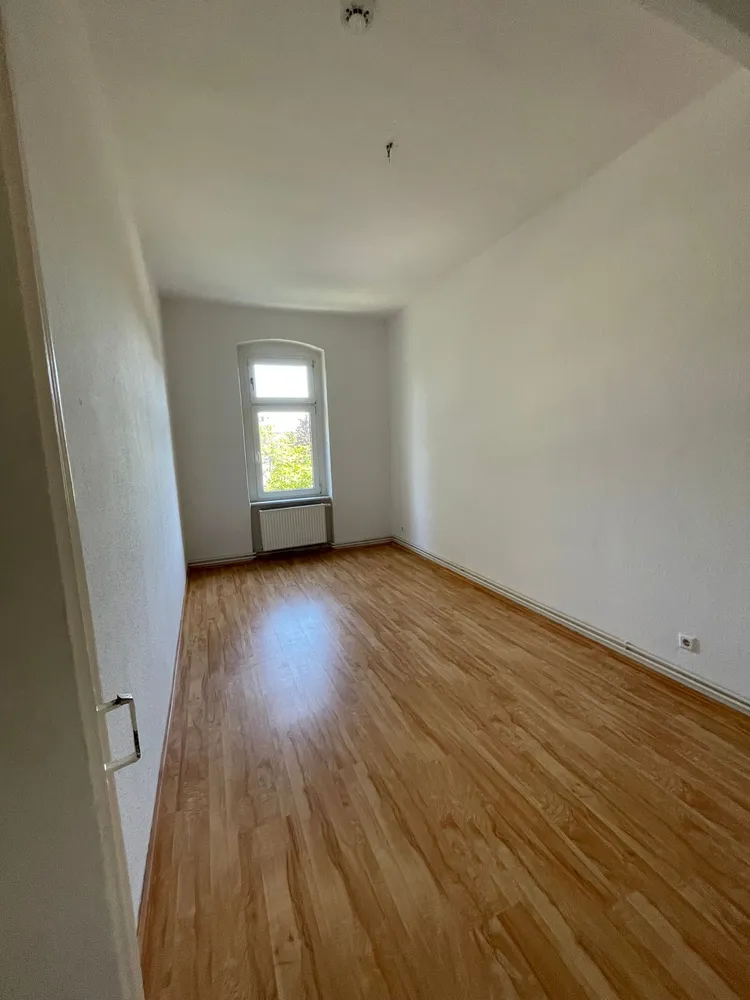 3 Zimmer Wohnung mit 69 m² in Halle (Saale) – Bild 2