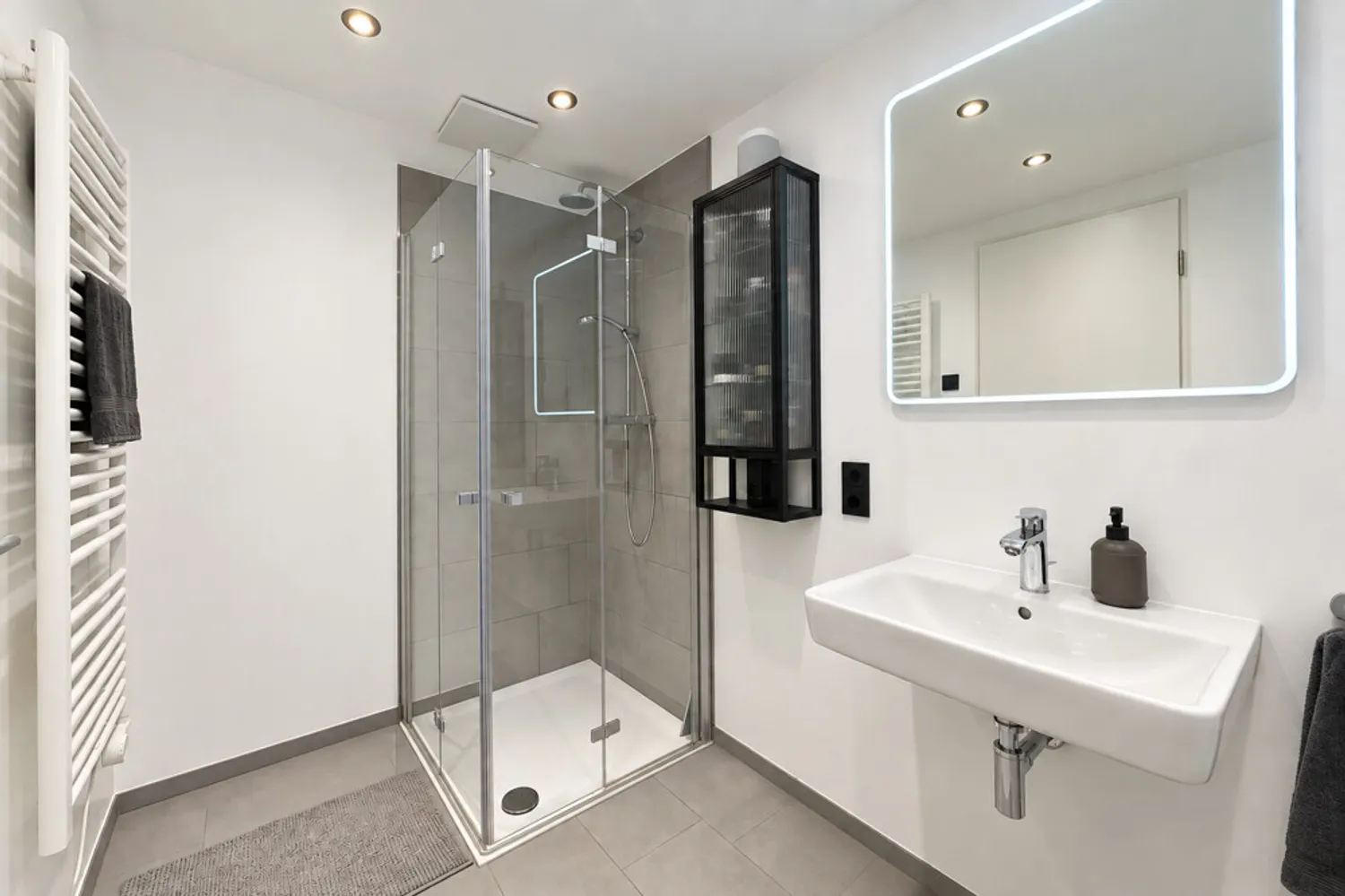 2 room apartment with 77 m² in Düsseldorf – Photo 12