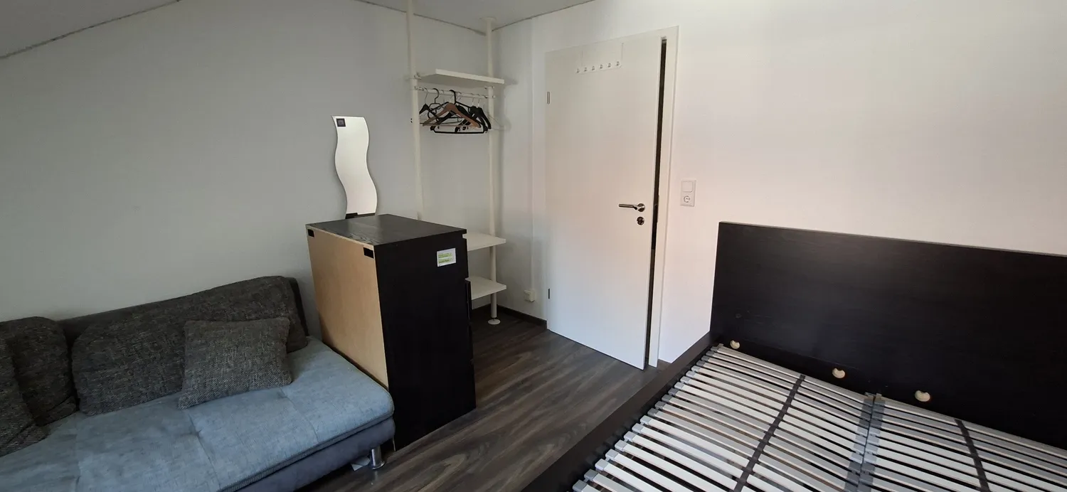 Shared room with 14 m² in Stuttgart – Photo 5
