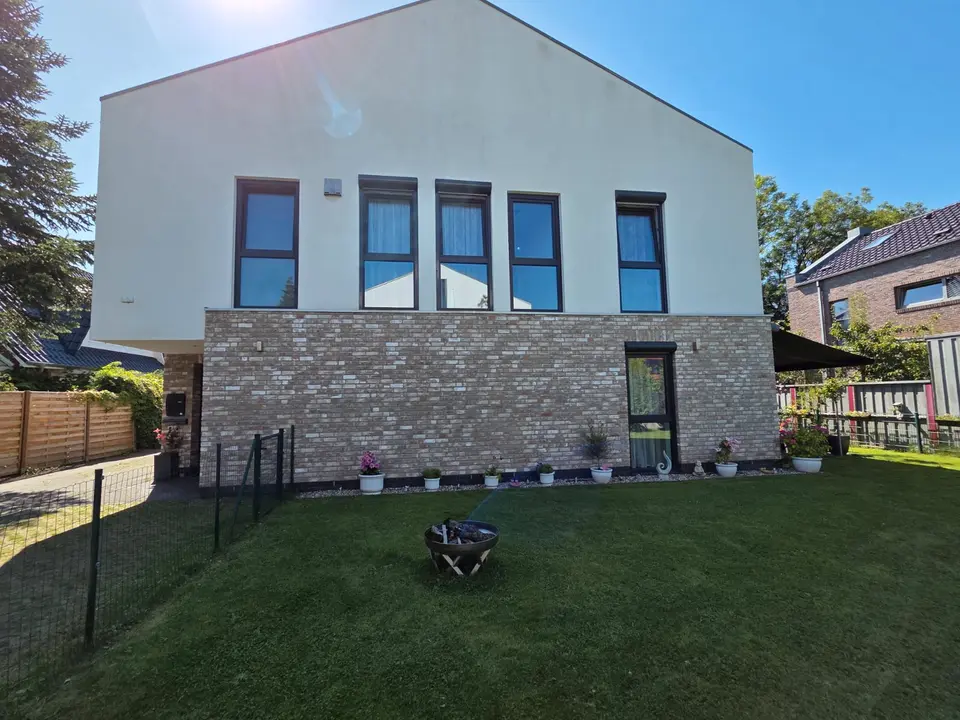 4 Zimmer Haus mit 175 m² in Leer – Bild 2