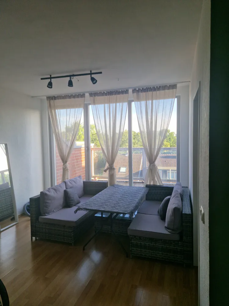 2 Zimmer Wohnung mit 79 m² in Köln – Bild 3