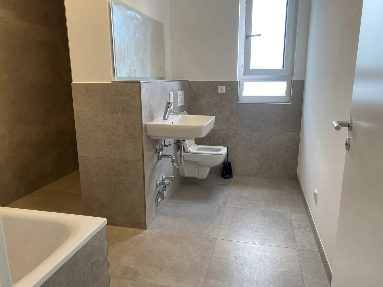 3 Zimmer Wohnung mit 100 m² in Frankfurt am Main – Bild 7