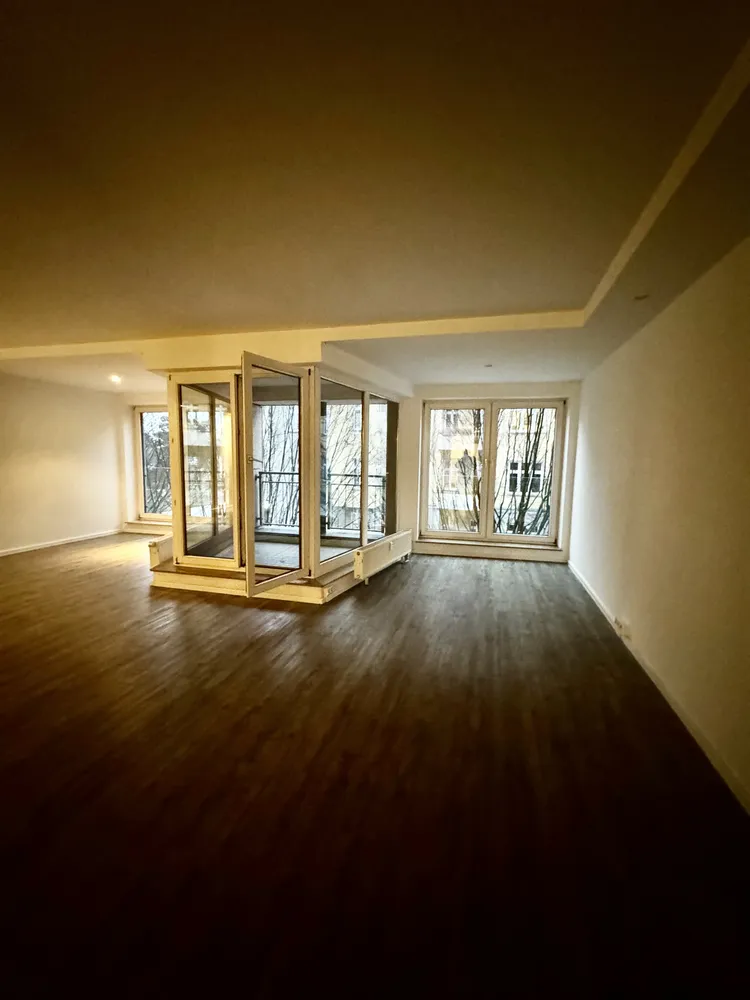 2 room apartment with 105 m² in Berlin – Photo 4