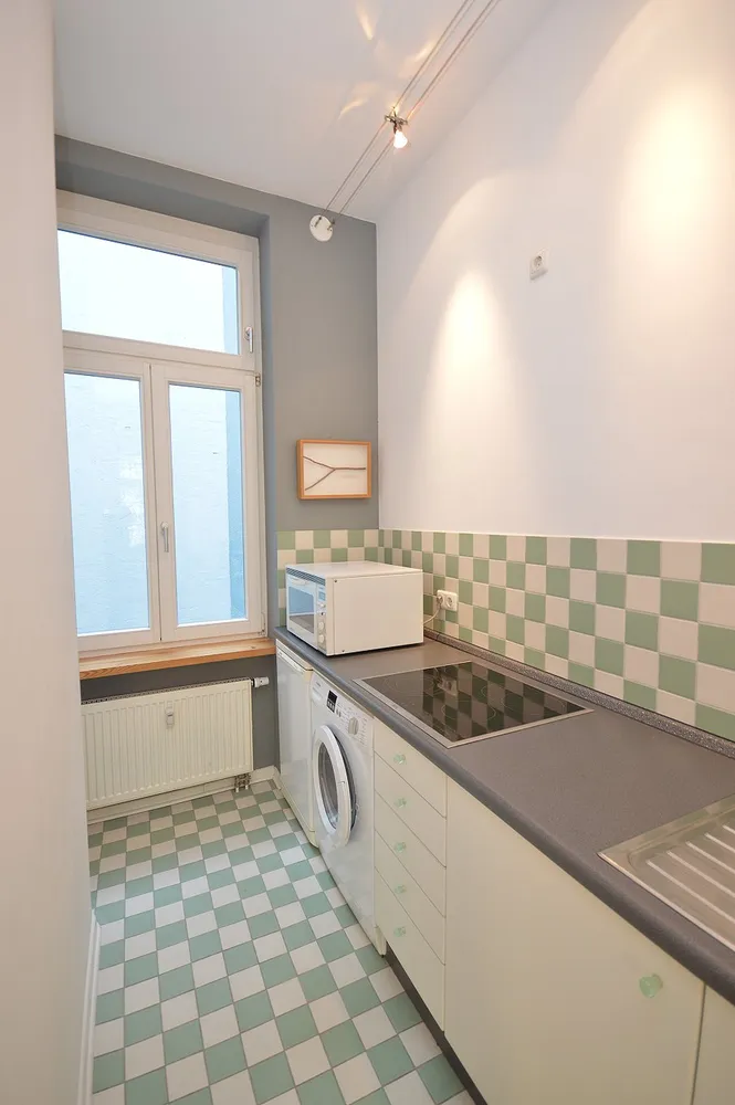 2 room apartment with 50 m² in Frankfurt am Main – Photo 4