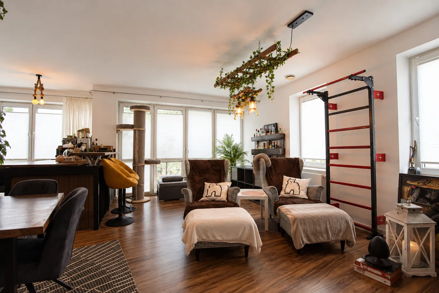 4 Zimmer Wohnung mit 127 m² in Oldenburg – Bild 2