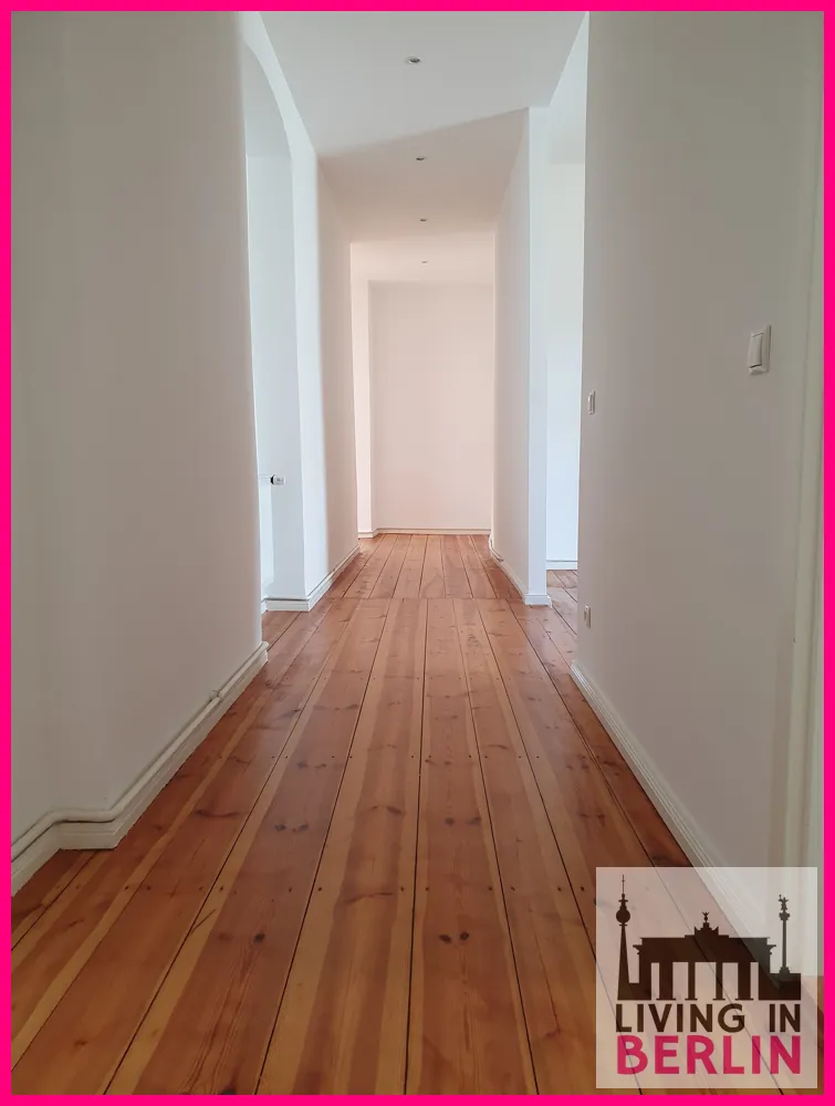2 Zimmer Wohnung mit 102 m² in Berlin – Bild 2