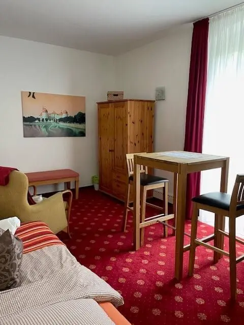 2 Zimmer Wohnung mit 28 m² in Dresden – Bild 1