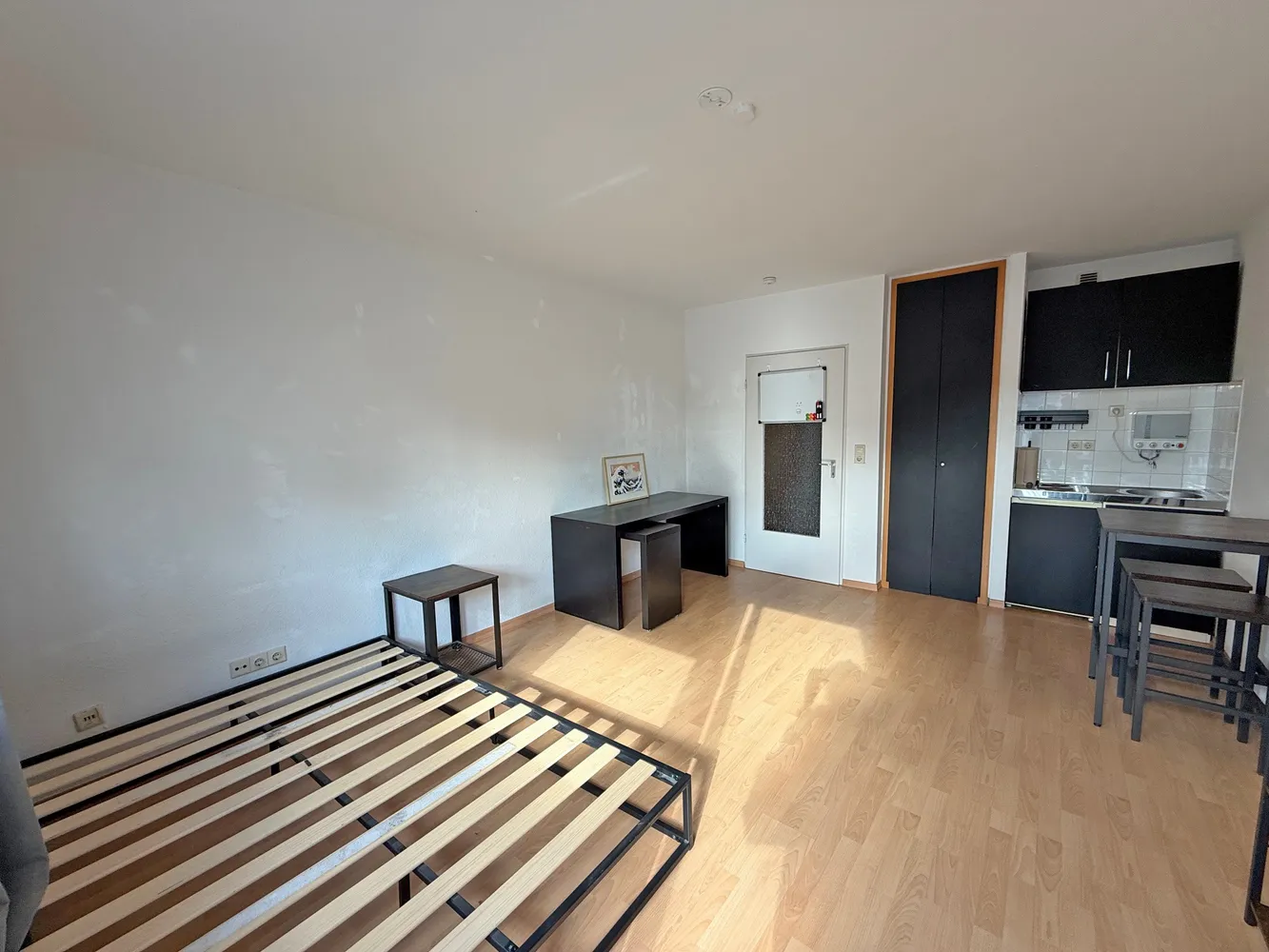 1 Zimmer Wohnung mit 27 m² in Düsseldorf – Bild 2