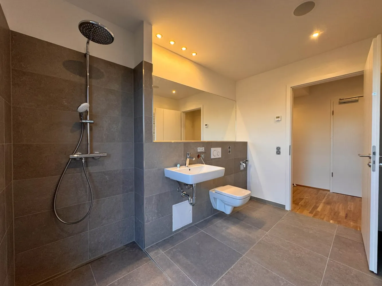 5 Zimmer Wohnung mit 111 m² in Leipzig – Bild 10