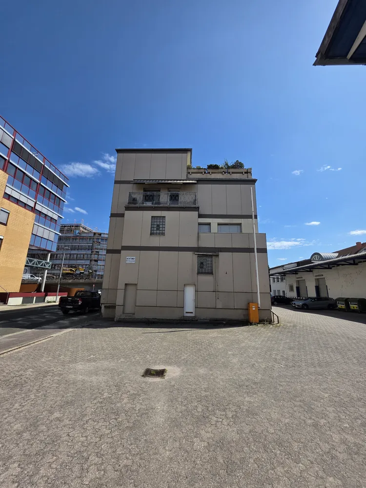 3 Zimmer Wohnung mit 99 m² in Karlsruhe – Bild 1