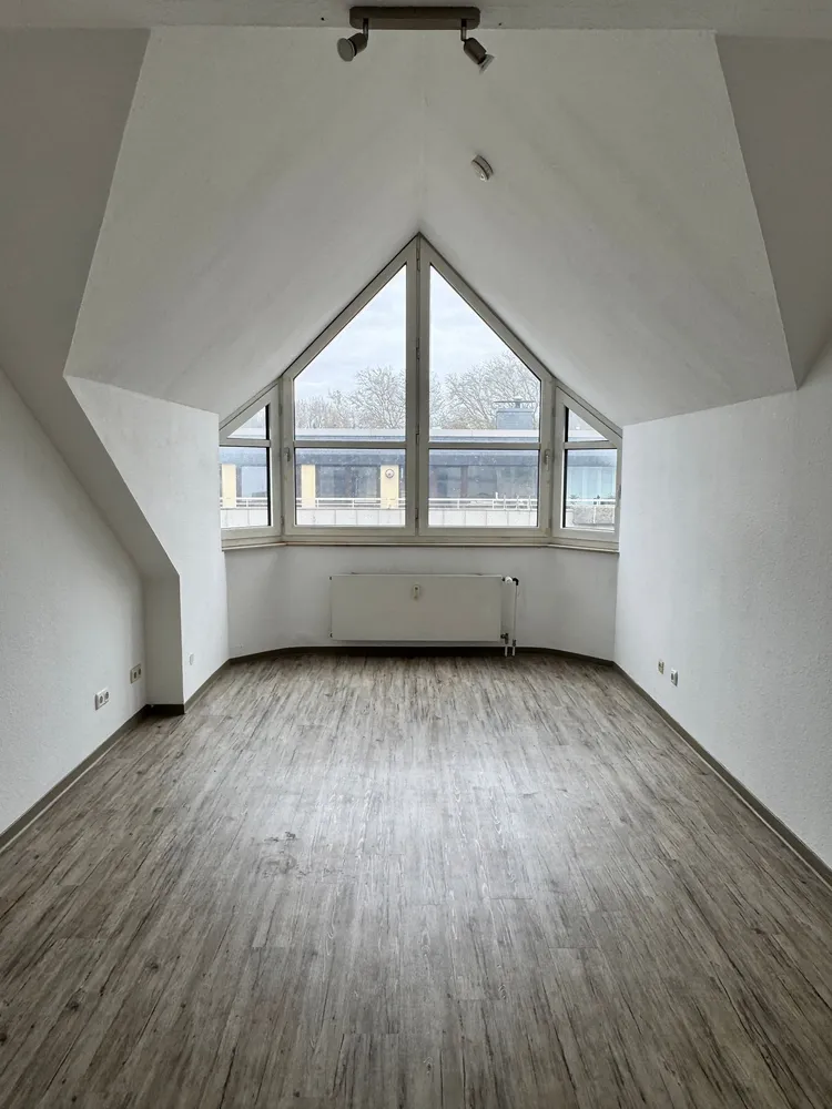 2 Zimmer Wohnung mit 82 m² in Essen – Bild 4