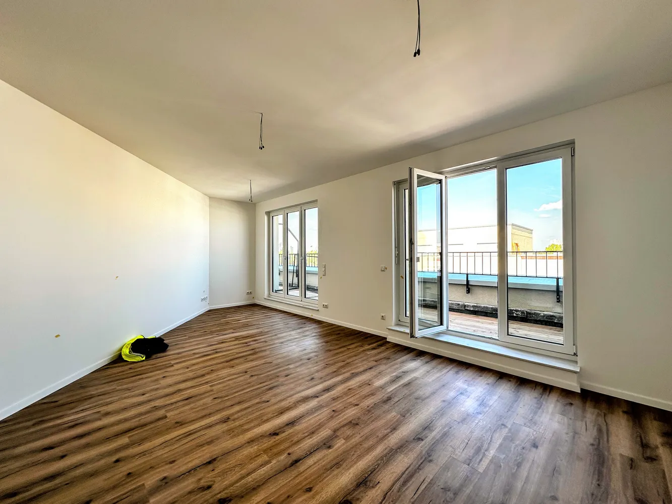 2 room apartment with 64 m² in Berlin – Photo 2