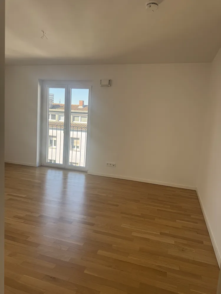 3 Zimmer Wohnung mit 95 m² in Frankfurt am Main – Bild 8
