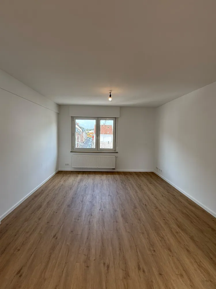 4 Zimmer Wohnung mit 95 m² in Köln – Bild 2