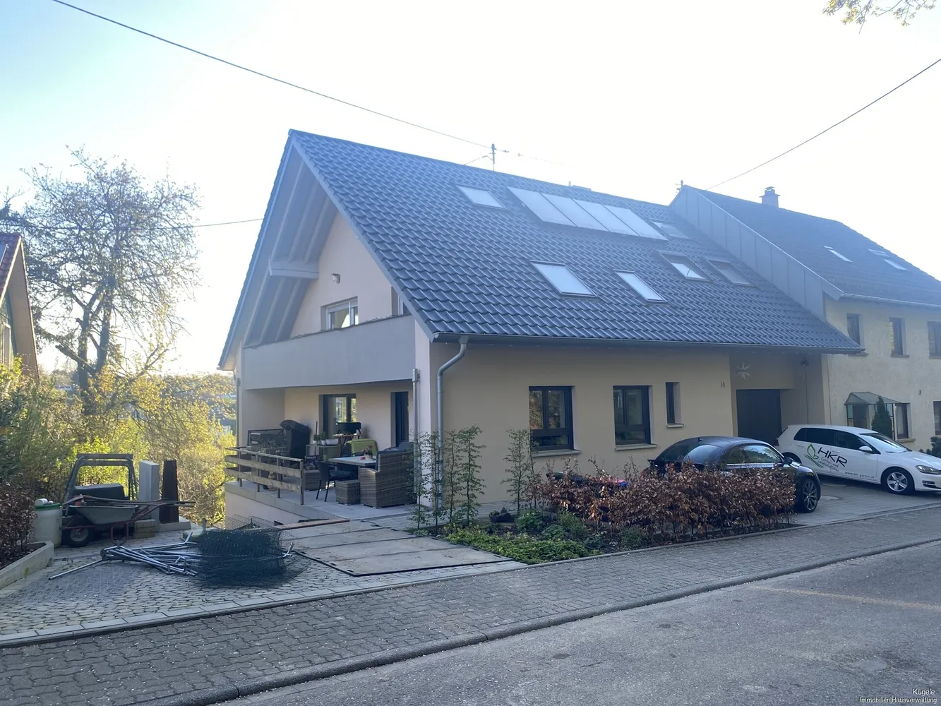 4 Zimmer Wohnung mit 140 m² in Karlsruhe – Bild 1