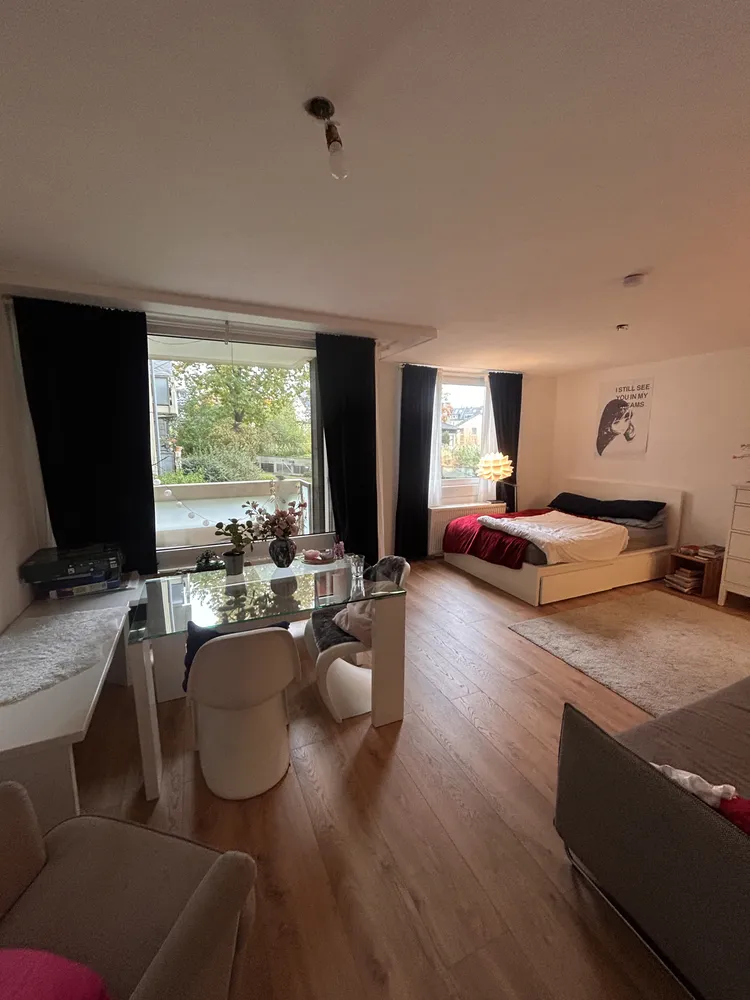 2 Zimmer Wohnung mit 56 m² in Köln – Bild 1
