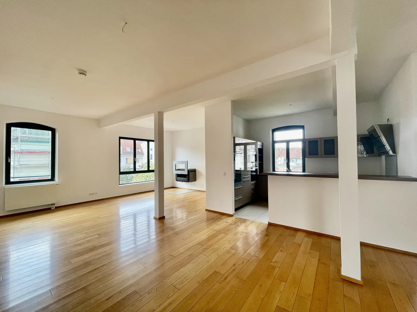 4 Zimmer Wohnung mit 180 m² in Stuttgart – Bild 2
