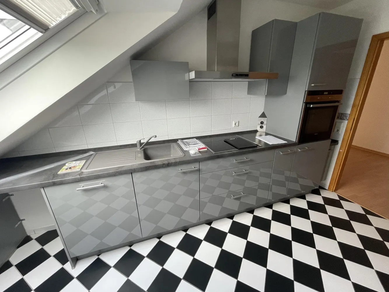 3 Zimmer Wohnung mit 75 m² in Krefeld – Bild 2