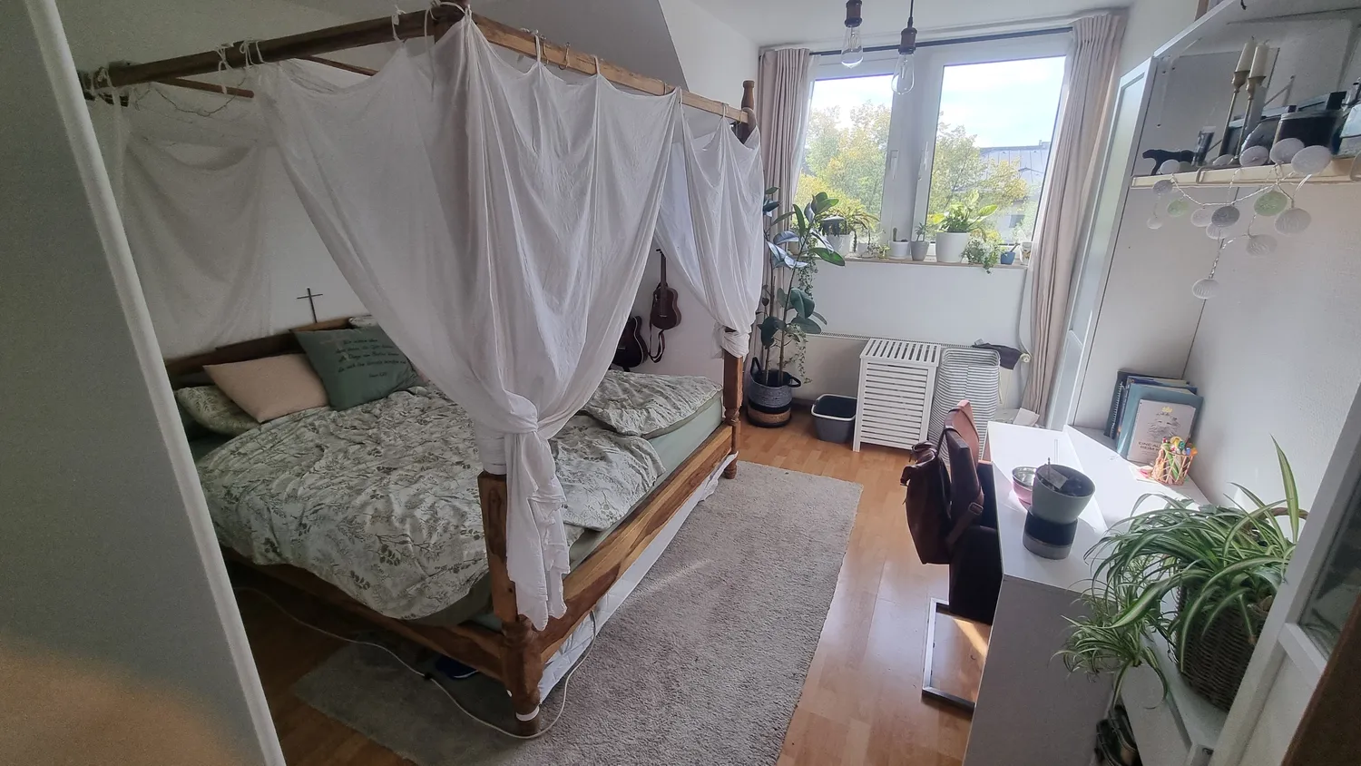 5 Zimmer Wohnung mit 128 m² in Halle (Saale) – Bild 2