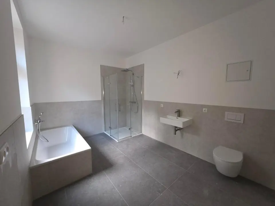 2 Zimmer Wohnung mit 76 m² in Suhl – Bild 5