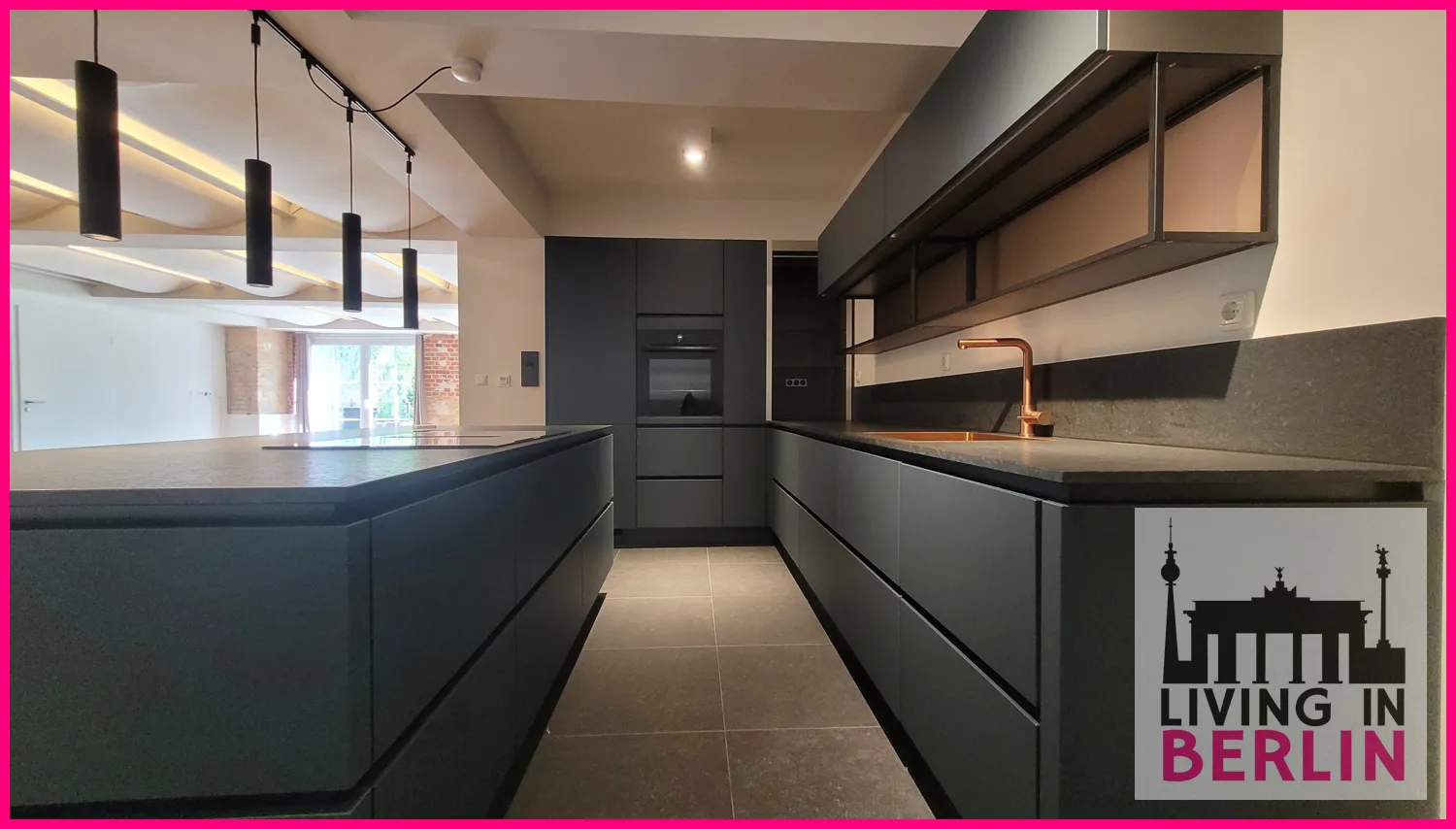 2 Zimmer Wohnung mit 126 m² in Berlin – Bild 8