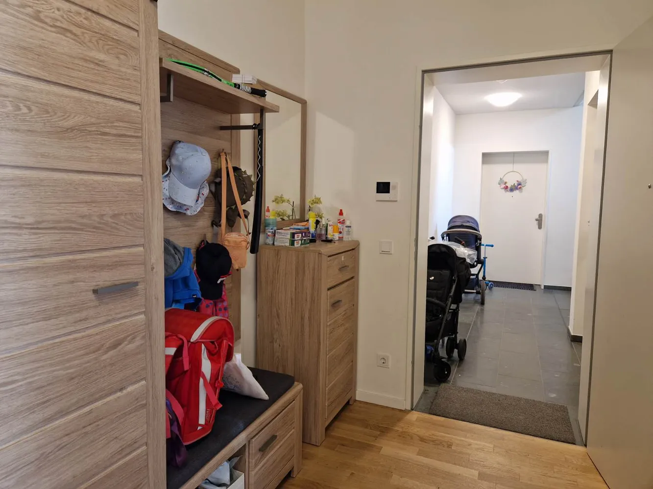 3 Zimmer Wohnung mit 94 m² in Düsseldorf – Bild 3