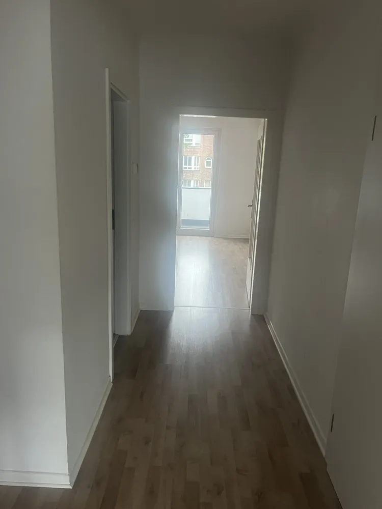 2 room apartment with 50 m² in Düsseldorf – Photo 3