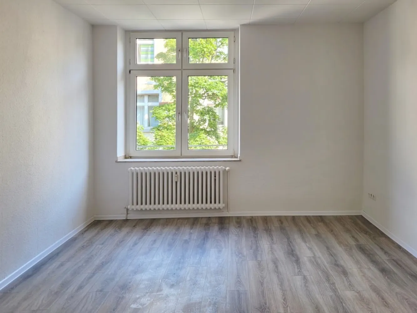 4 Zimmer Wohnung mit 98 m² in Duisburg – Bild 1