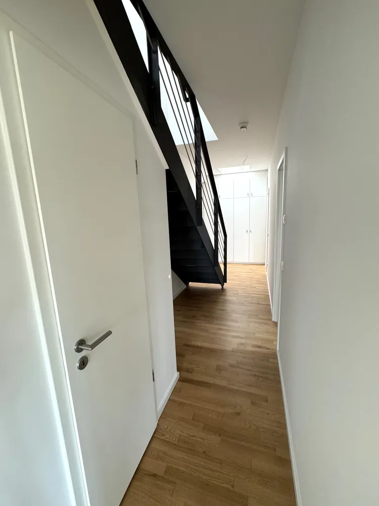 2 Zimmer Wohnung mit 76 m² in Berlin – Bild 4