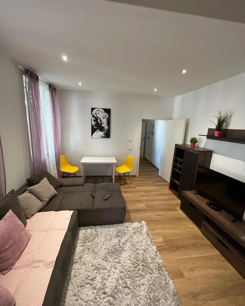 2 Zimmer Wohnung mit 67 m² in Düsseldorf – Bild 1