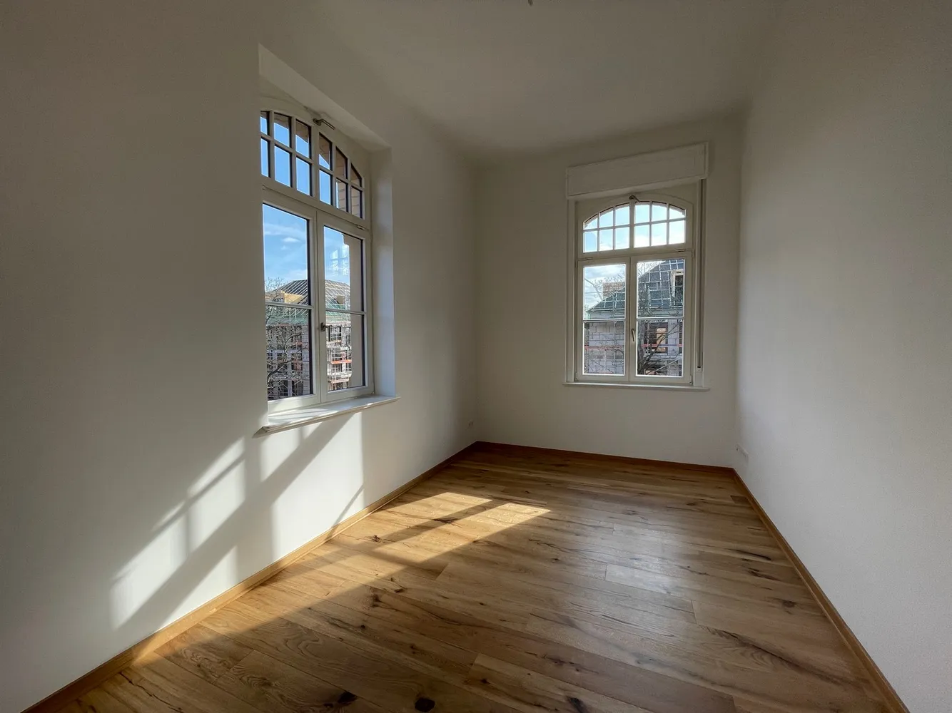 5 Zimmer Wohnung mit 244 m² in Leipzig – Bild 2