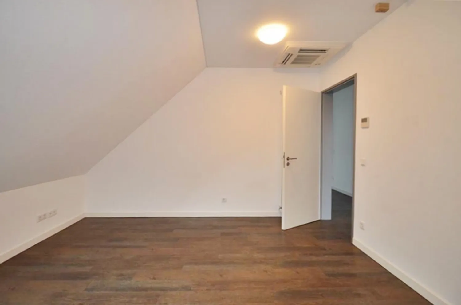5 room apartment with 93 m² in Hamminkeln – Photo 1
