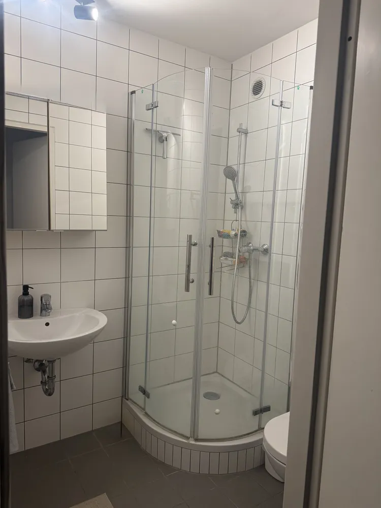 WG-Zimmer mit 14 m² in München – Bild 7