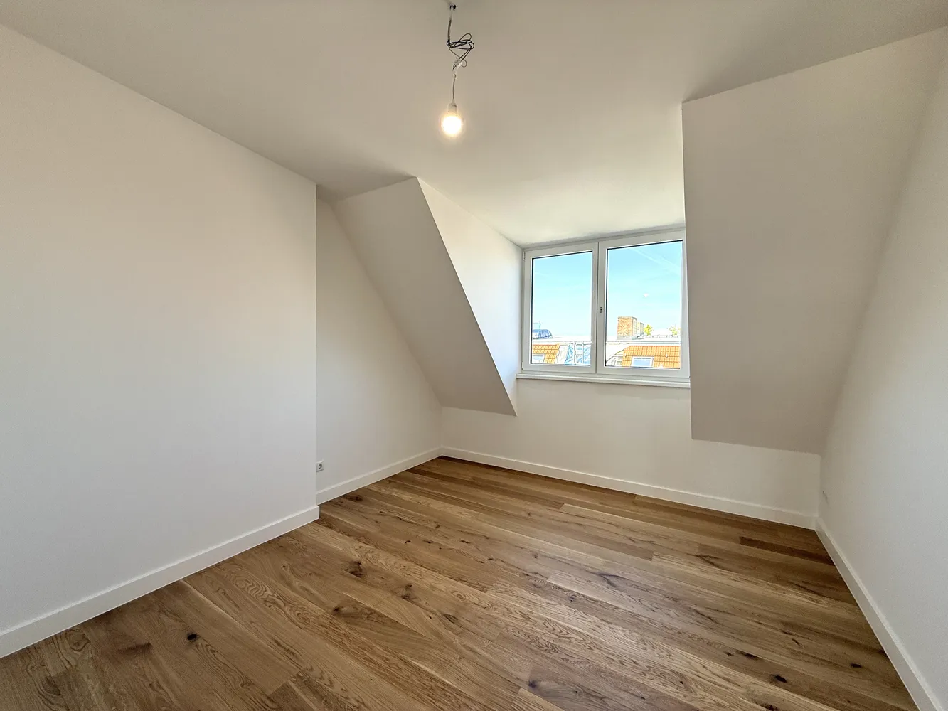 4 Zimmer Wohnung mit 125 m² in Berlin – Bild 1