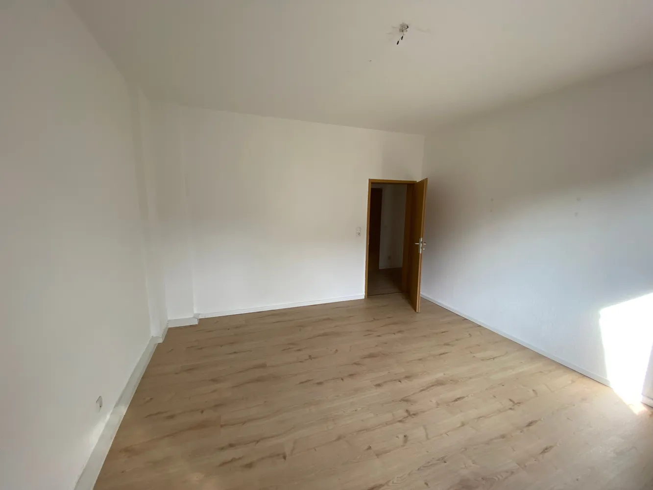 3 Zimmer Wohnung mit 65 m² in Zwickau – Bild 2
