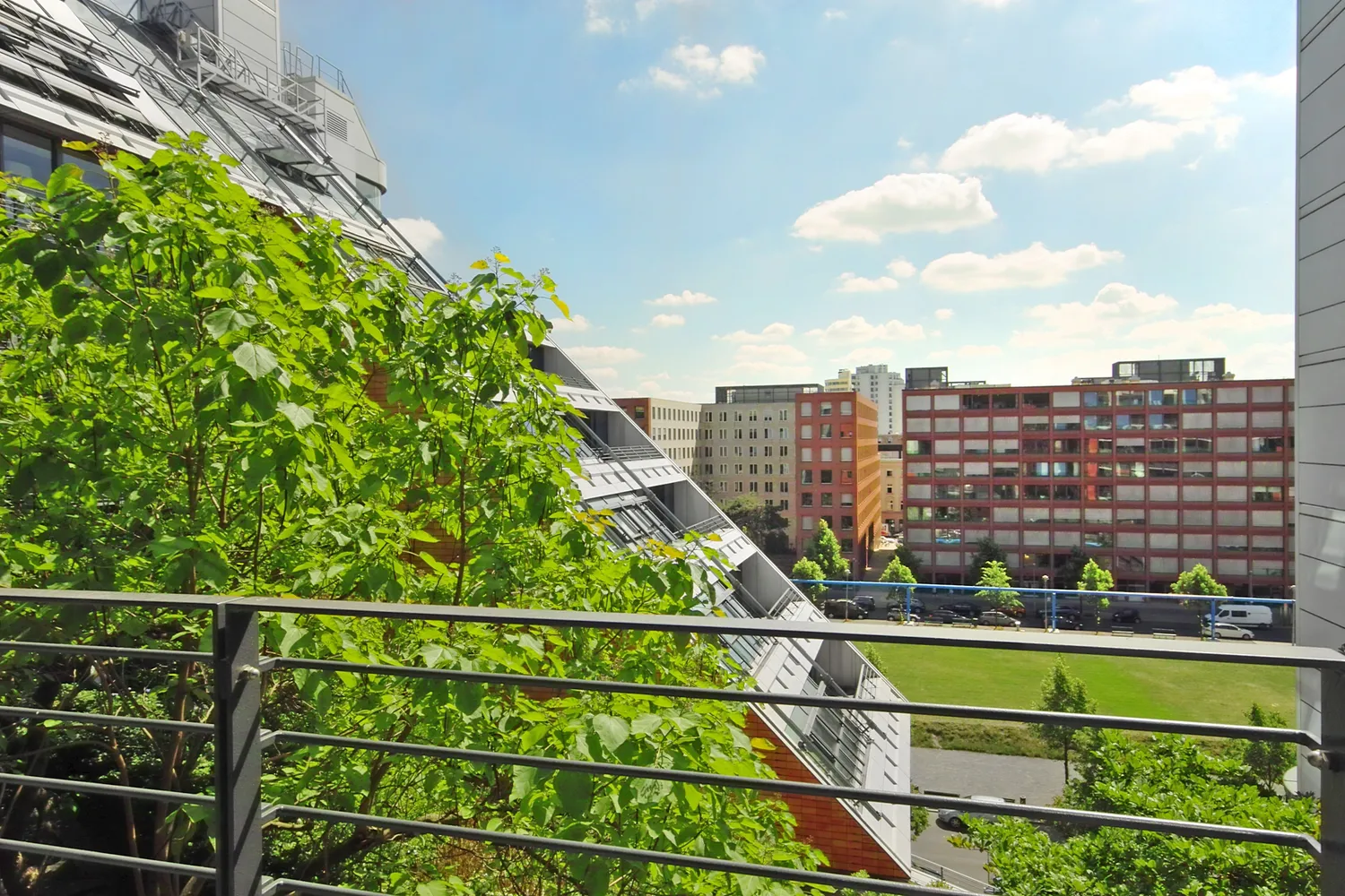 3 Zimmer Wohnung mit 125 m² in Berlin – Bild 2